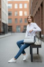 Skórzana torebka kuferek LADUELLA 3 komory biznesowa elegancka biała