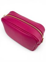 Skórzana torebka damska mała listonoszka crossbody włoska różowa fuksja