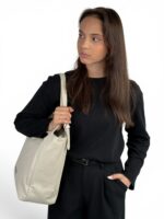 Skórzana torebka shopper LADUELLA pojemna mieści A4 jasny beż (ecru)
