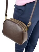Włoska mała torebka damska skórzana listonoszka crossbody ciemny  brąz