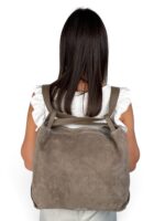 Torebka damska 2w1 plecak z zamszu naturalnego LADUELLA beżowa taupe - obrazek 9